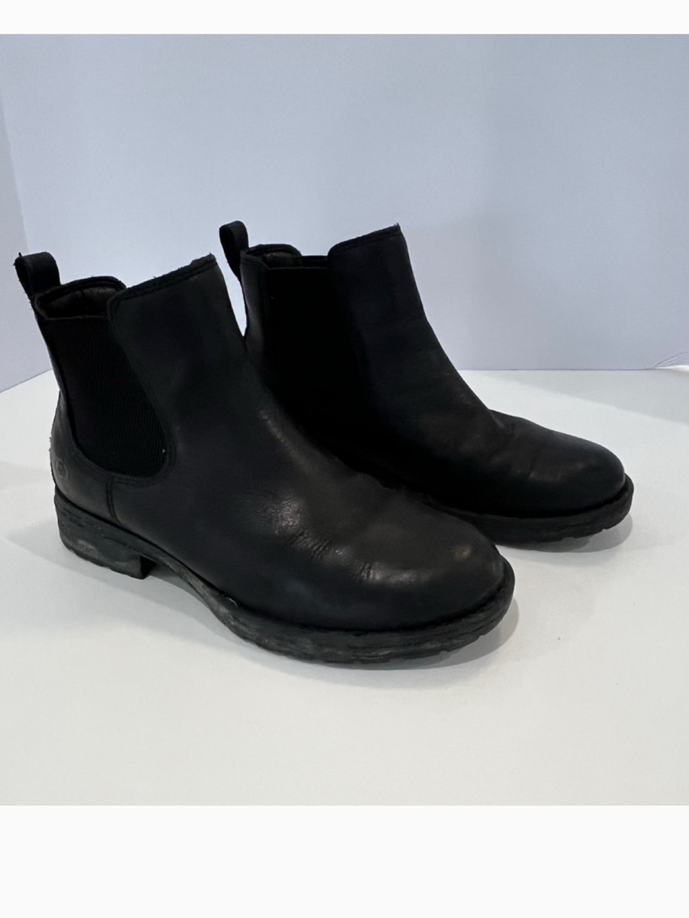 BORN Cove Black Leather Chelsea Ankle Boots | Women’s 7 - Picture 2 of 7